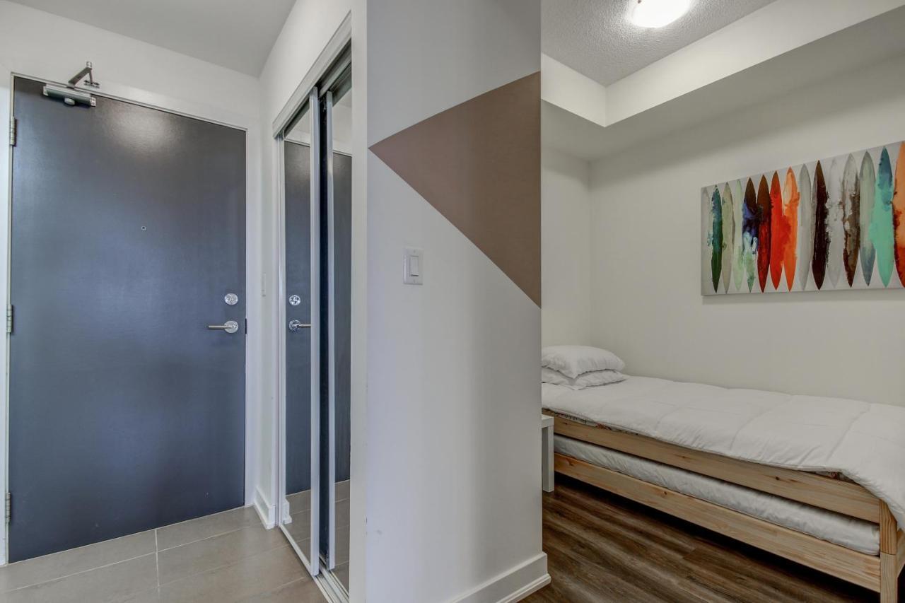 The Benetton Suite - Square One 1 Bedroom + Den + 1 Parking ミシサガ エクステリア 写真